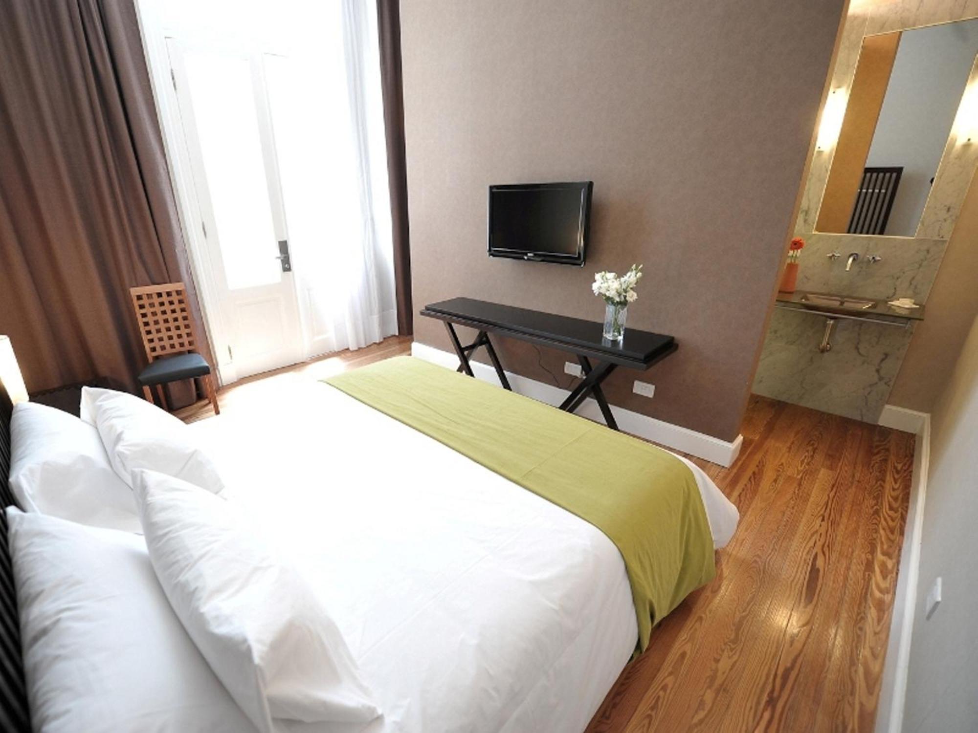 Standard Double or Twin Room,63657460:JPEG