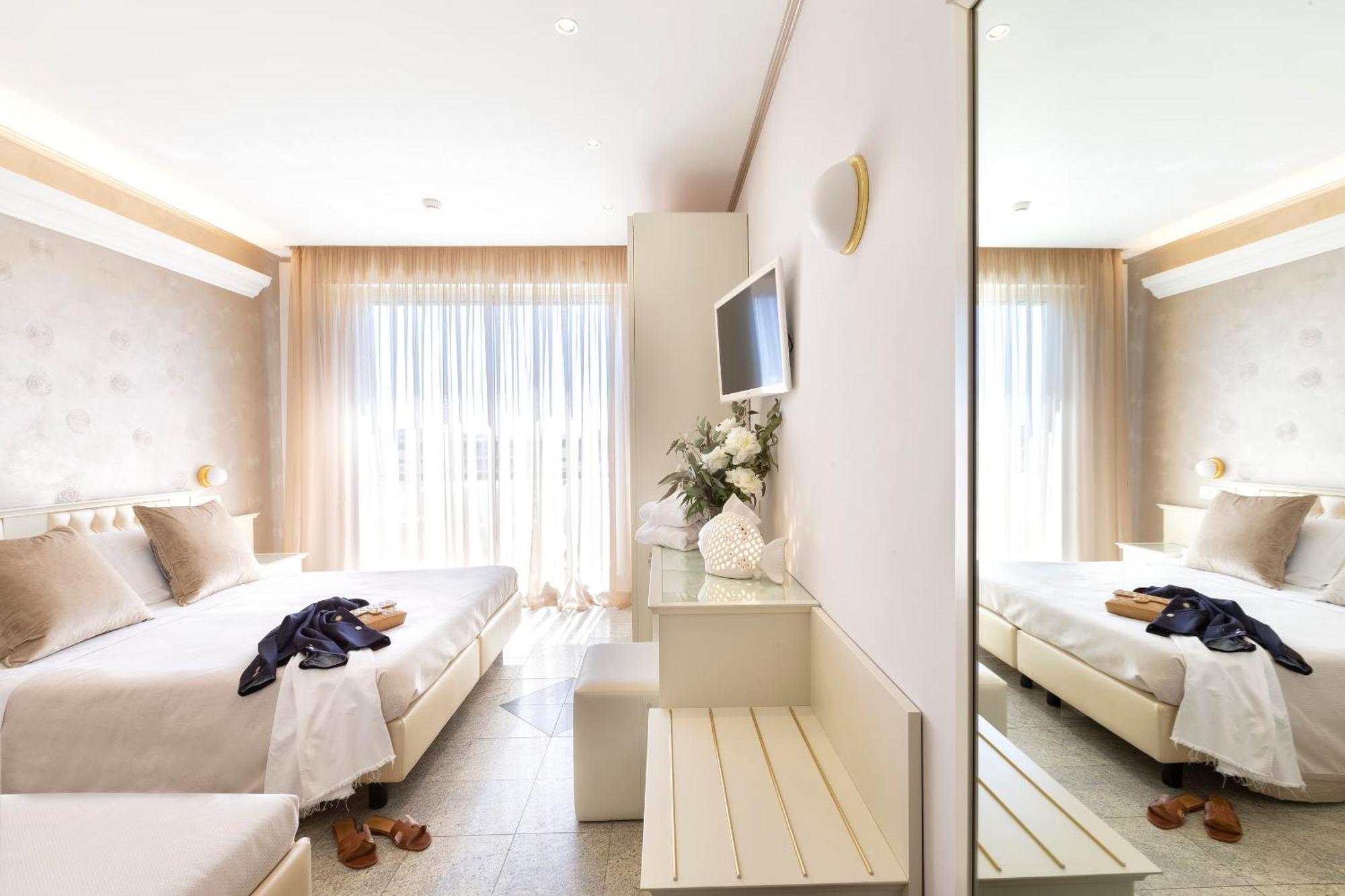 Superior Double or Twin Room,1118509272:JPEG