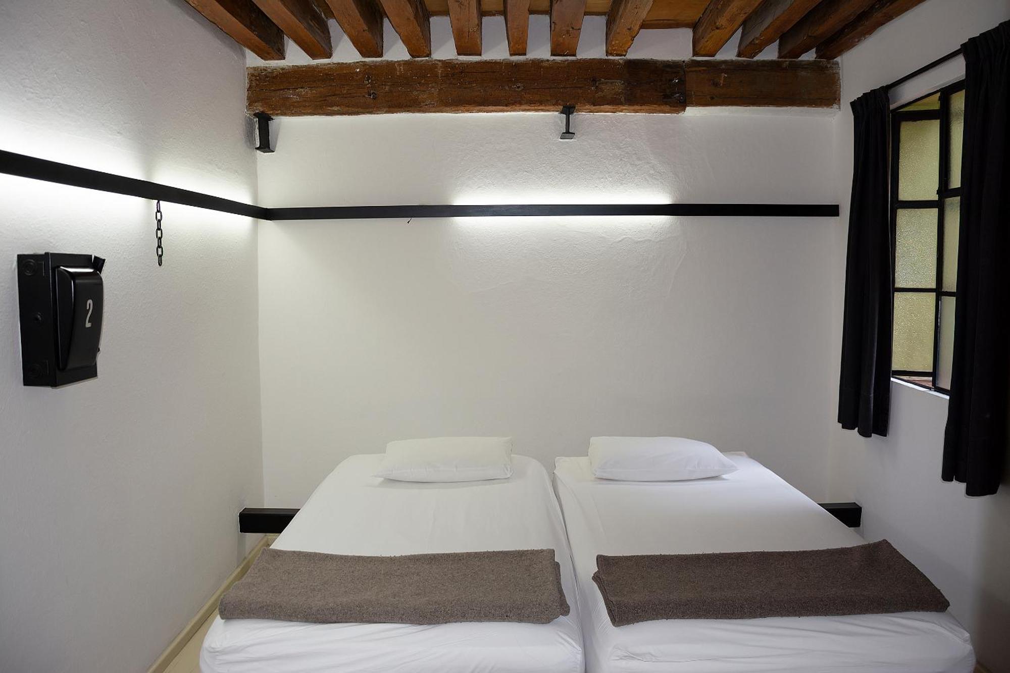 Bed 4-Bed Female Dormitory Room,959504158:JPEG