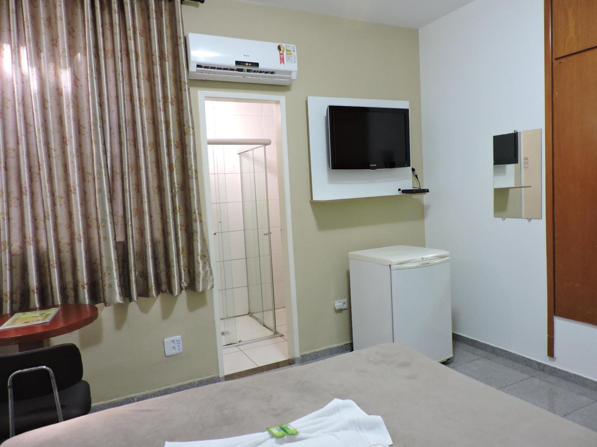 Single Room,752444984:JPEG