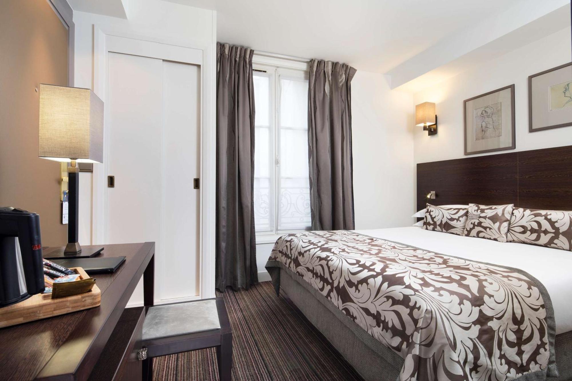 Deluxe Room,918339970:JPEG