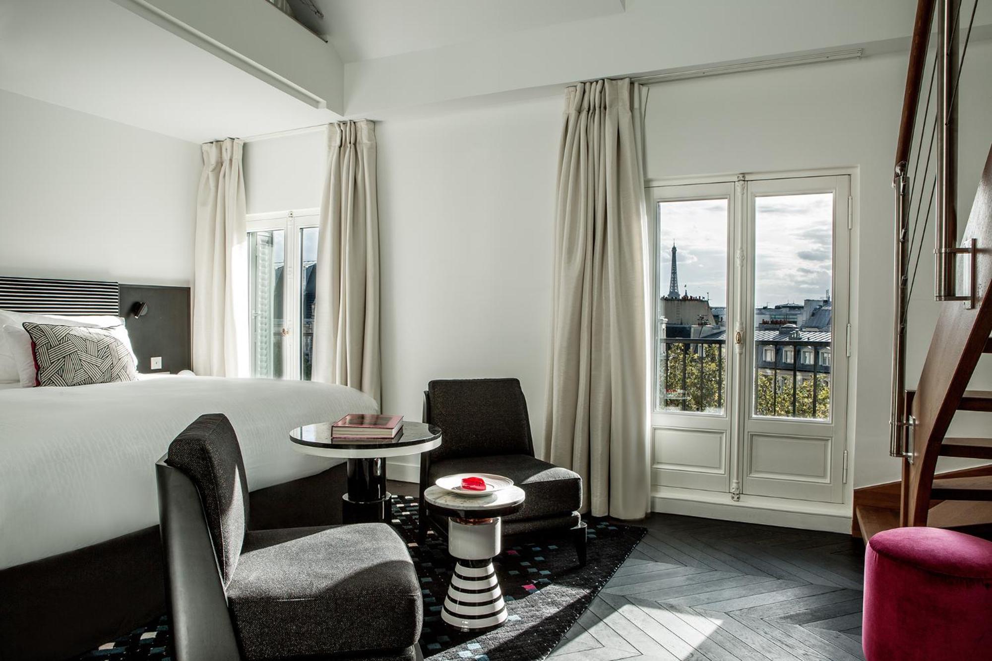 Duplex Eiffel Tower Suite,1215118309:JPEG
