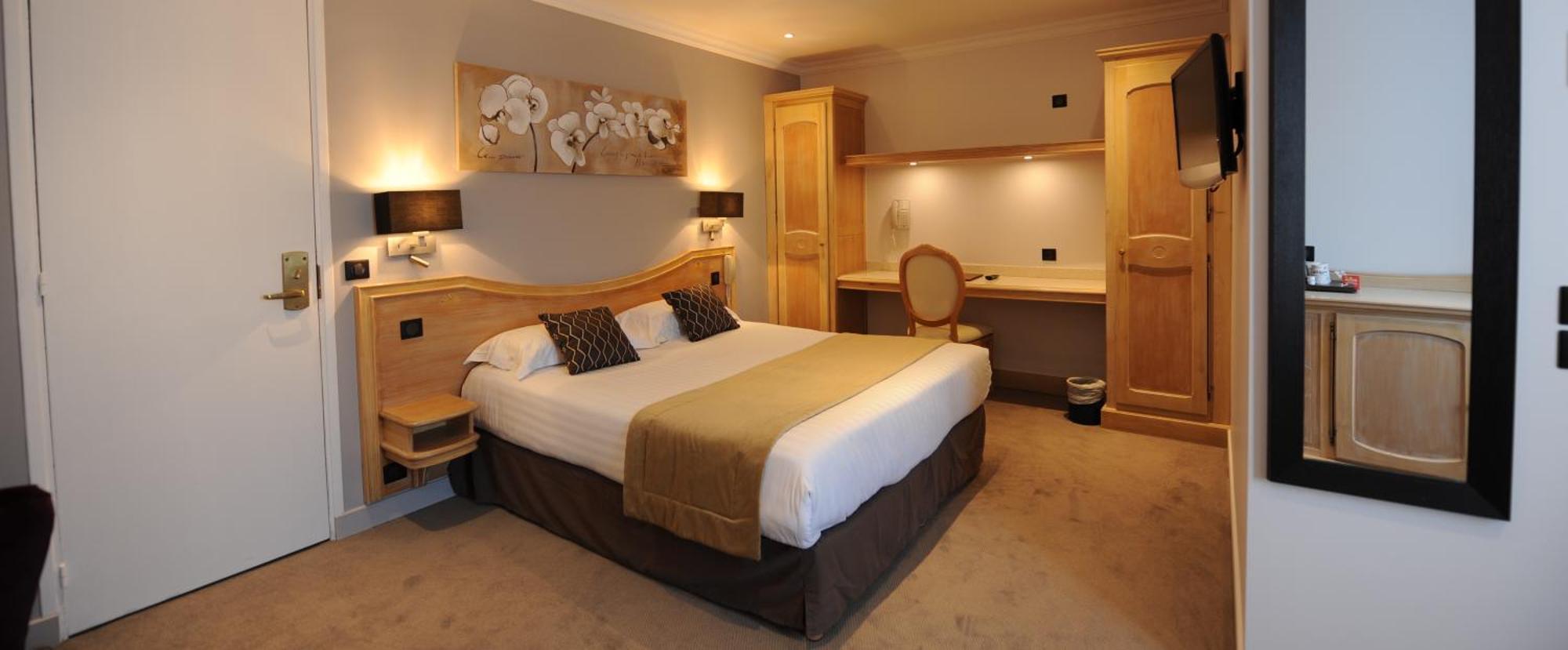 Deluxe Double Room,1280843371:JPEG