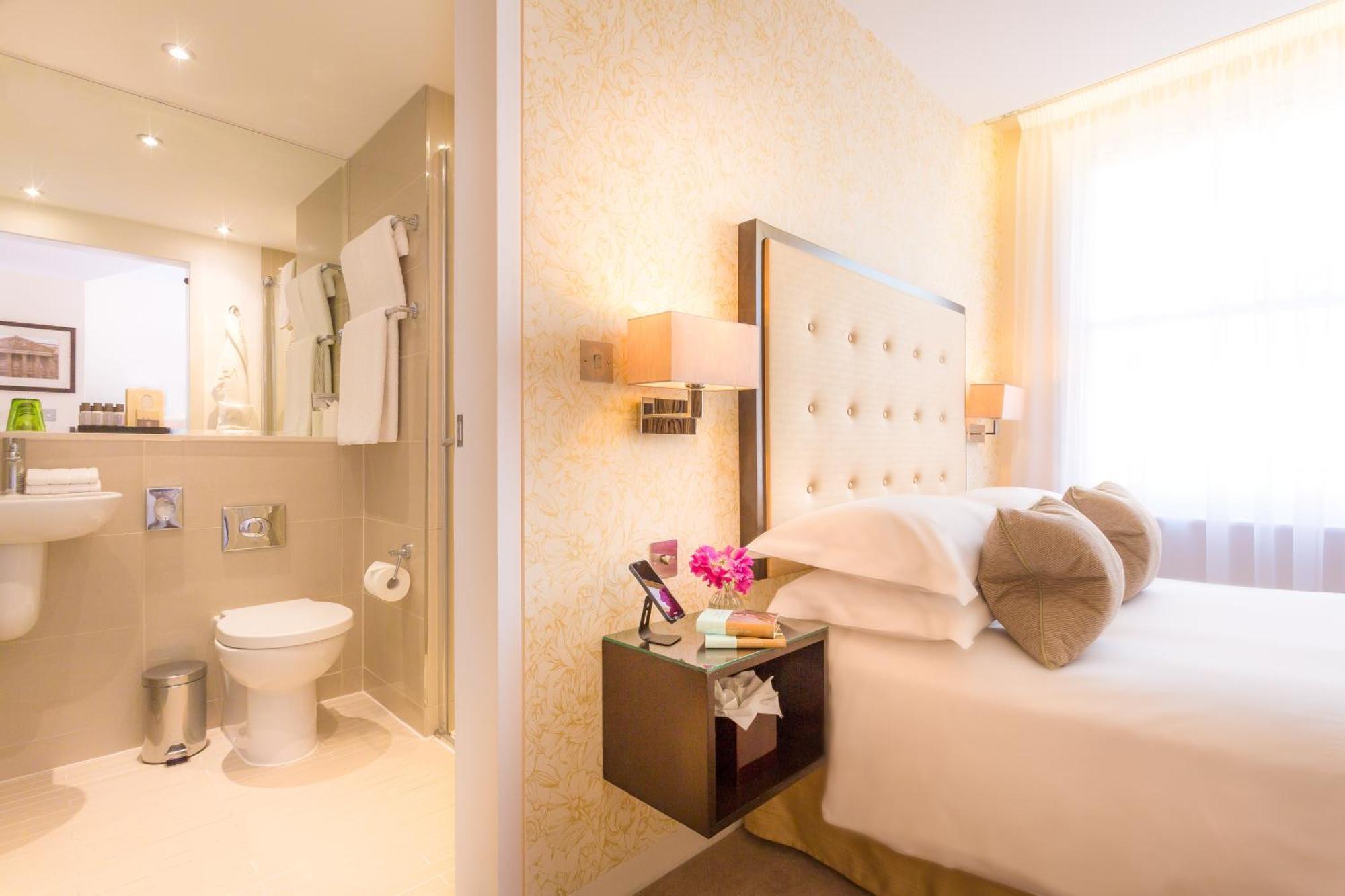 Petite Double Room,1706529983:JPEG