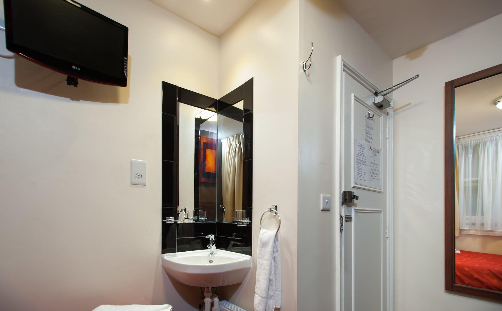 Double Room,1215446335:JPEG