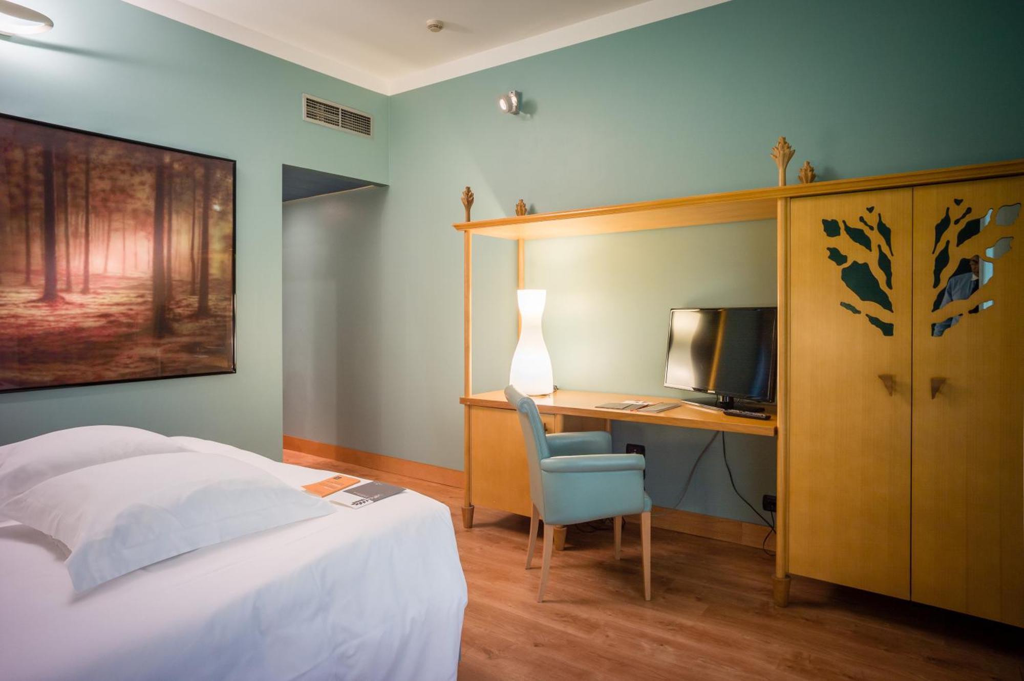 Superior Double Room,382580107:JPEG