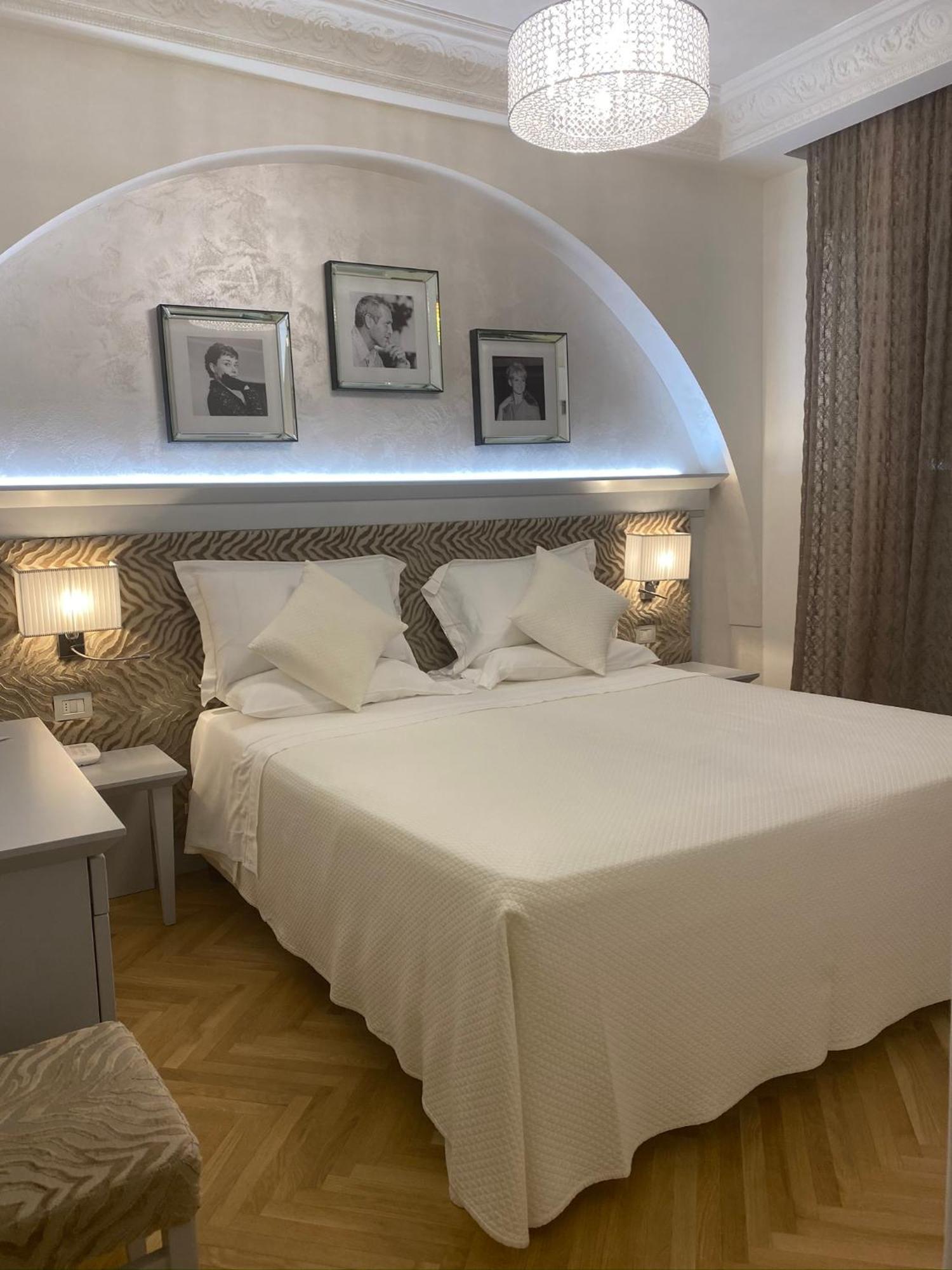 Standard Triple Room,1215971482:JPEG