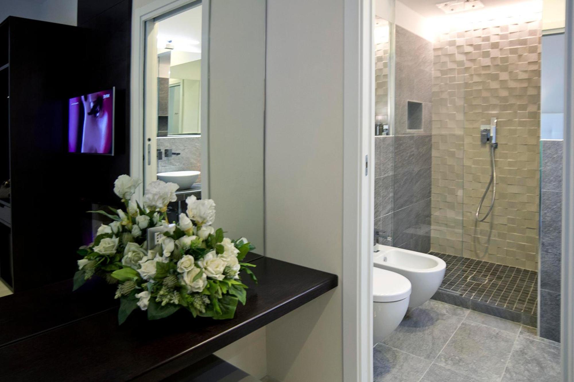 Junior Suite Hot Tub