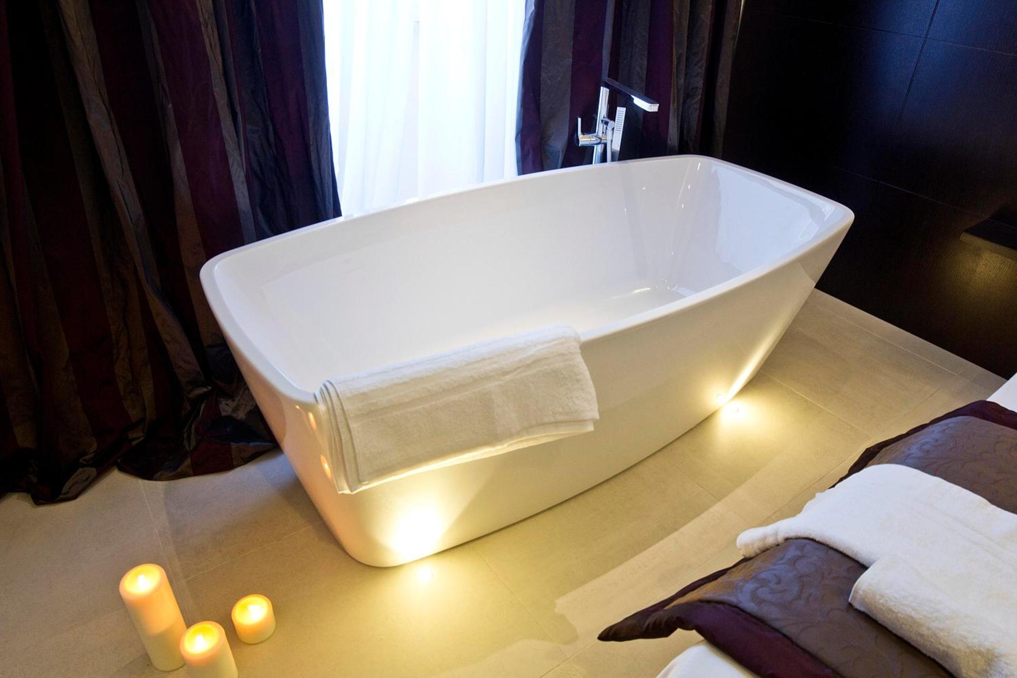 Superior Double or Twin Room Sauna Access