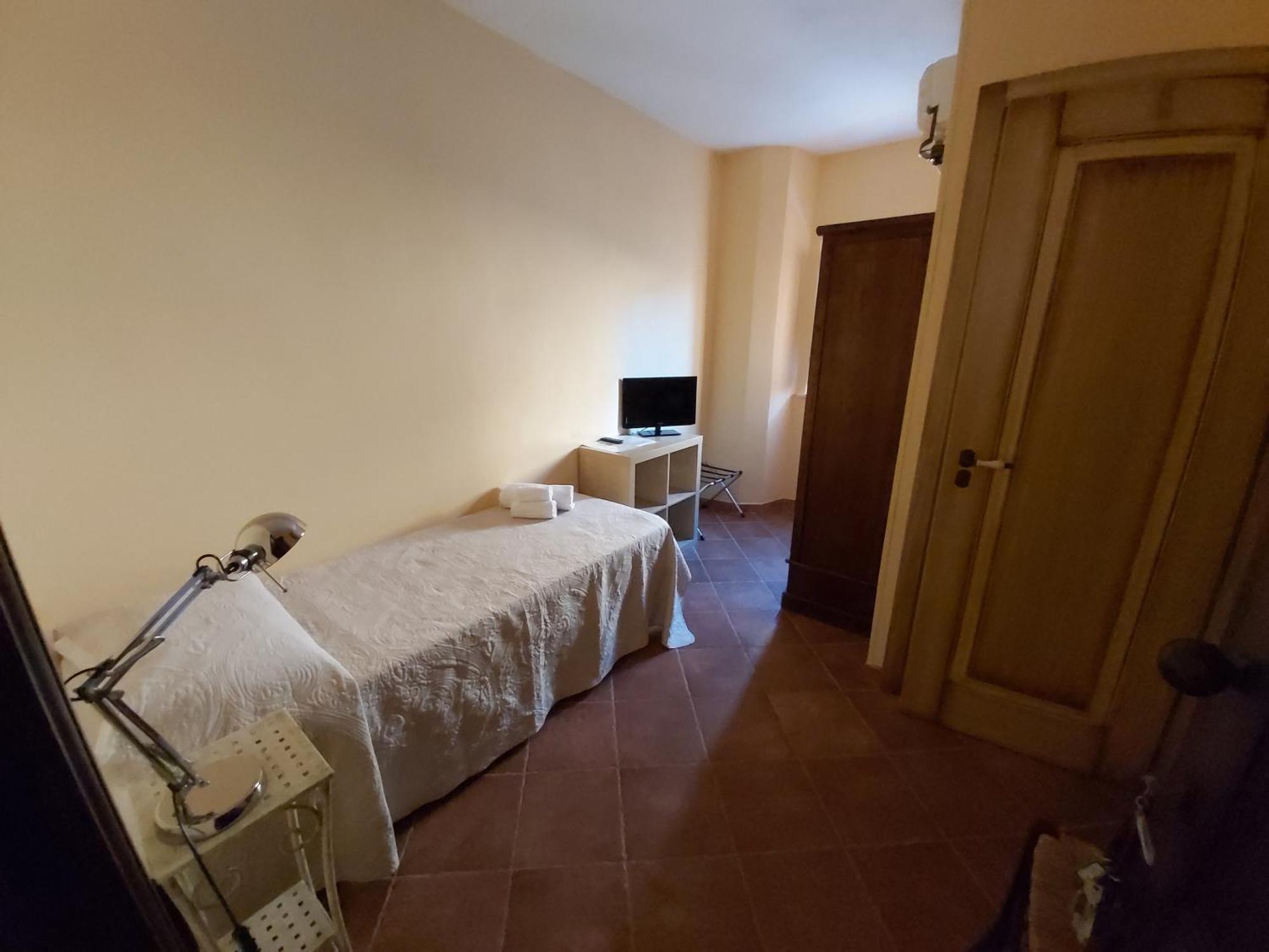 Single Room Shower,1216204621:JPEG