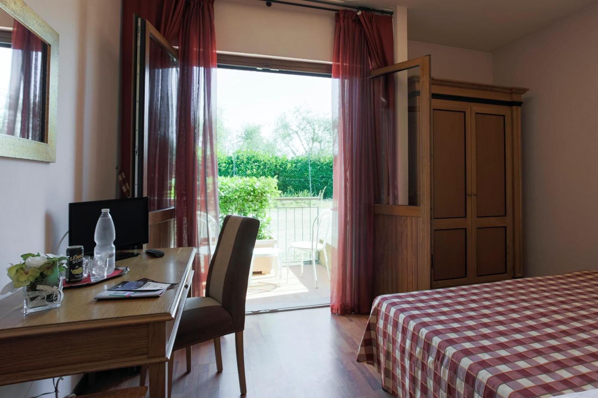 Double Room,1216241011:JPEG