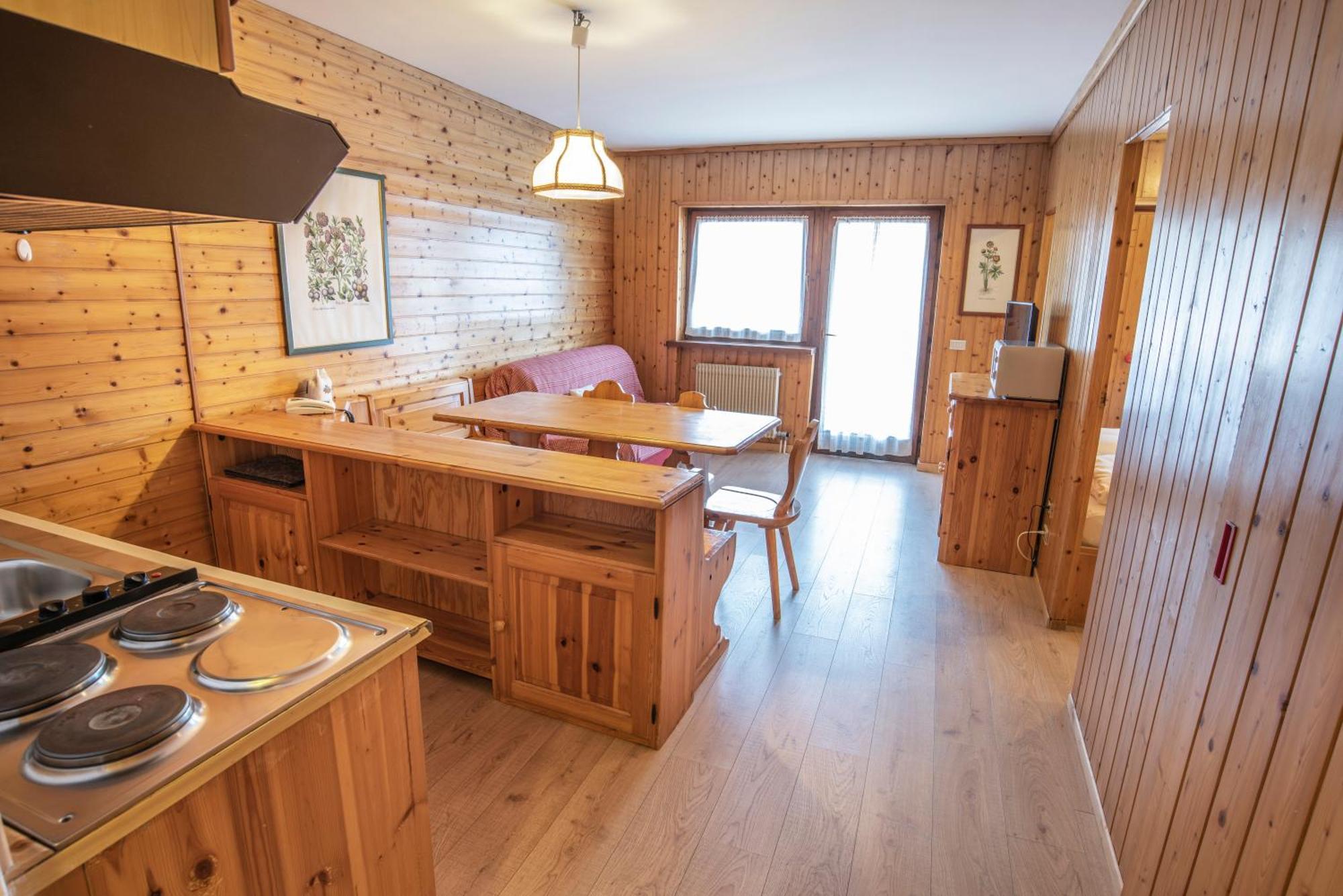 Two-Bedroom Apartment,974696188:JPEG