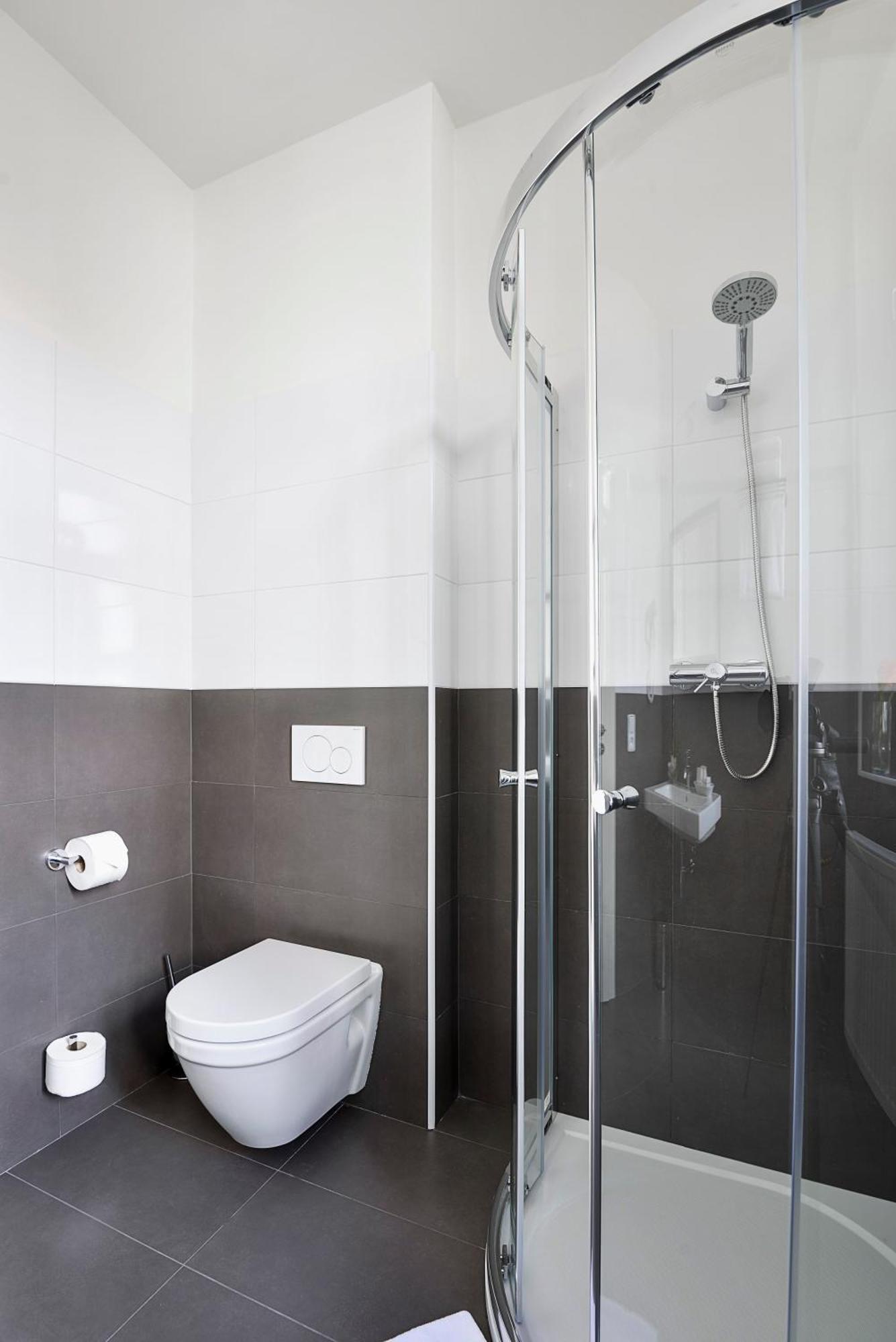 Standard Double or Twin Room,1281672781:JPEG