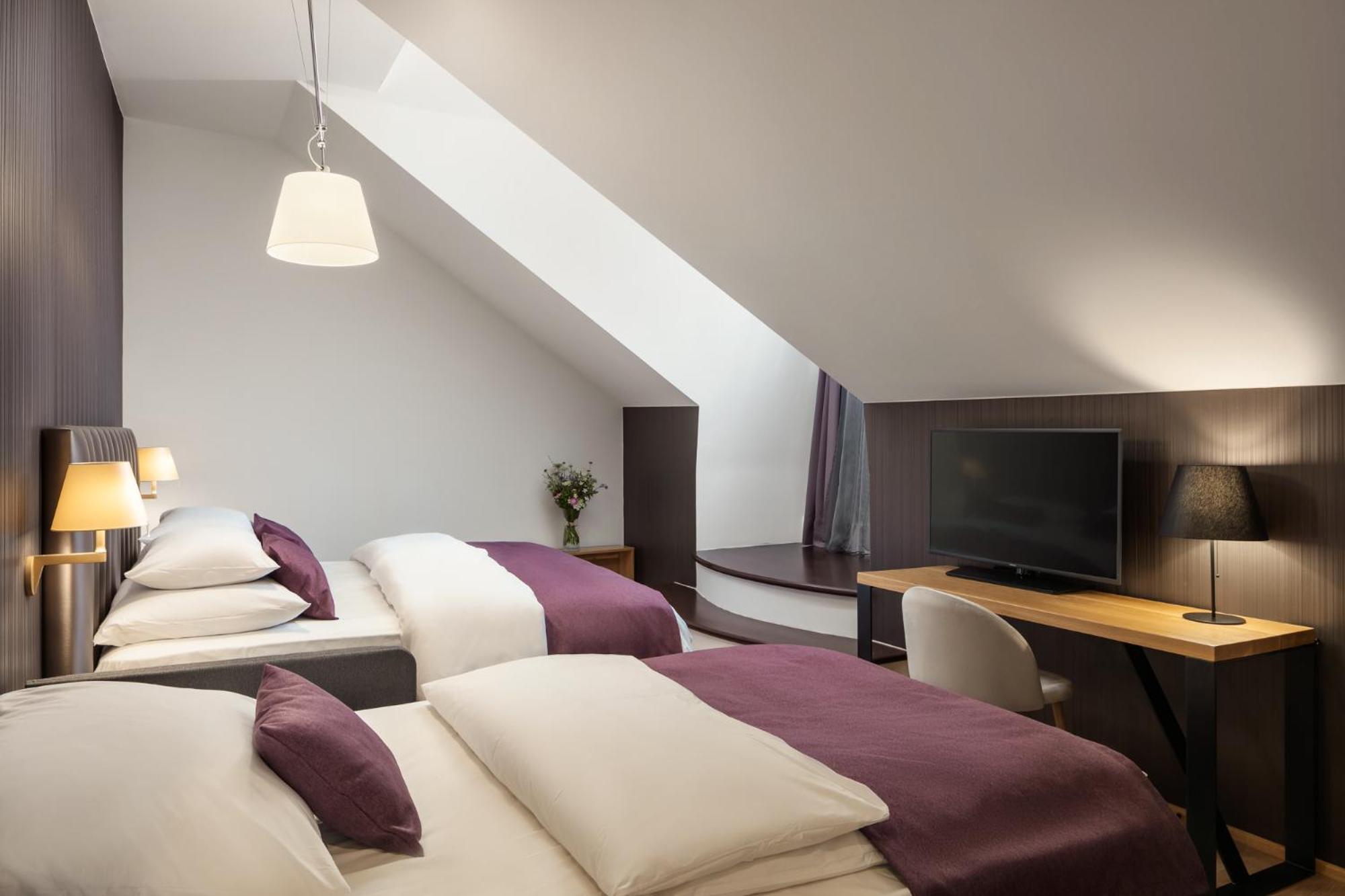 Junior Suite,1216448017:JPEG