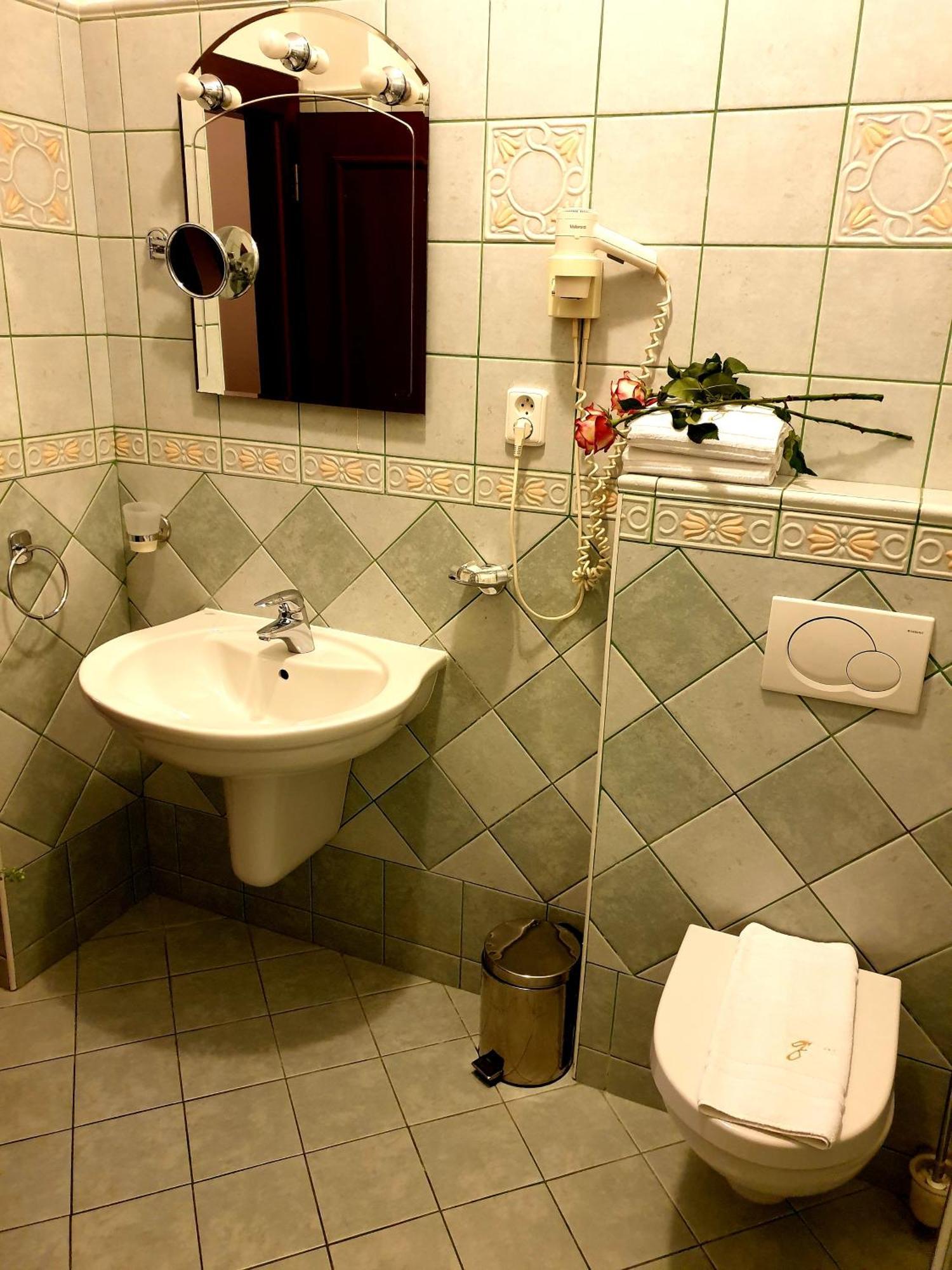 Standard Double Room,1216552954:JPEG