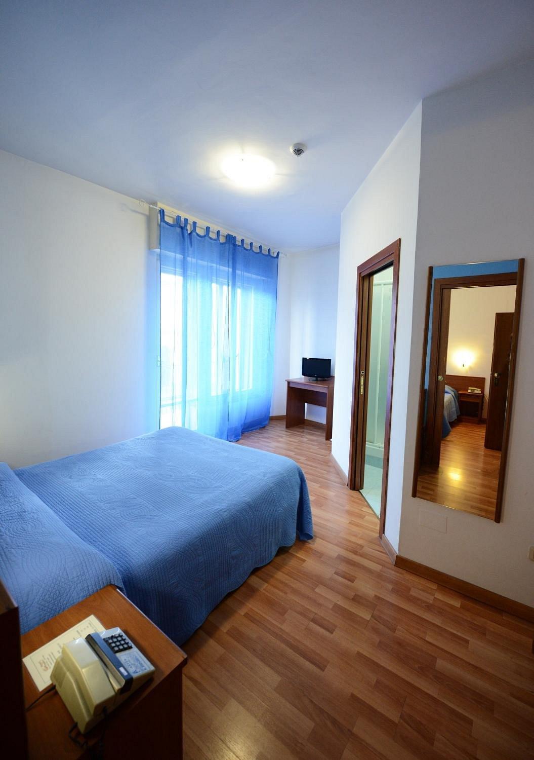 Standard Double Room,1357758488:JPEG