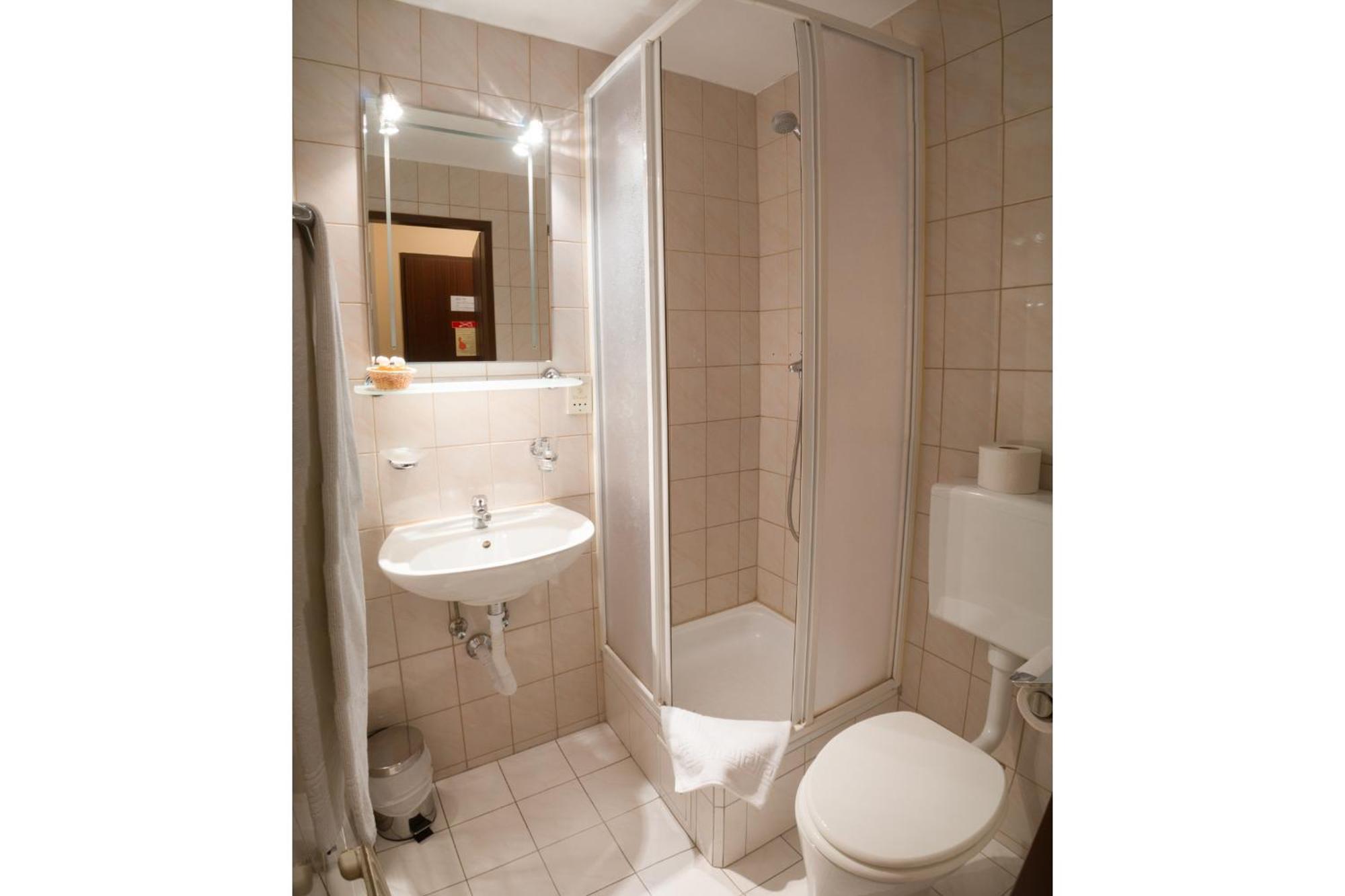 Classic Single Room