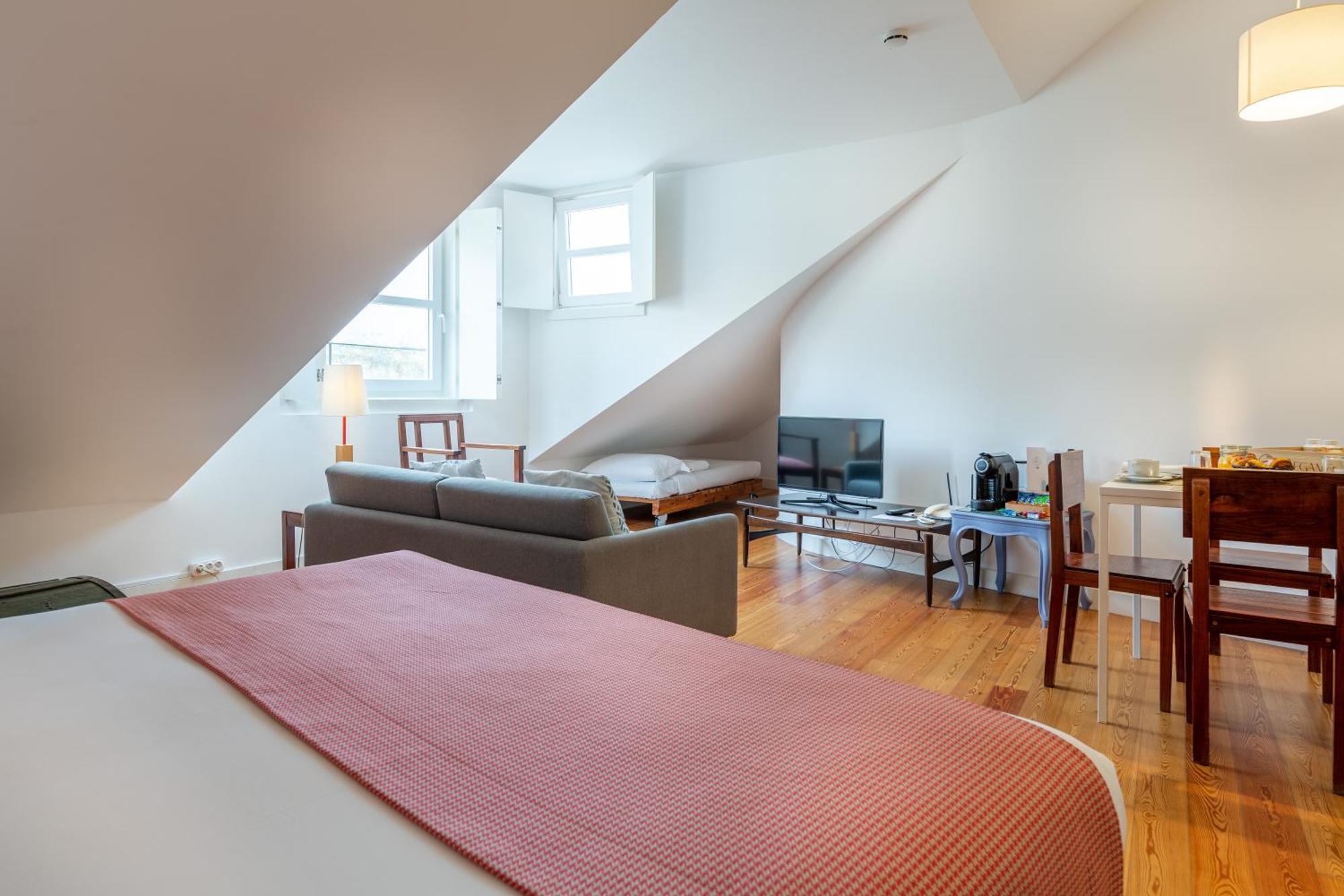 Studio Apartment