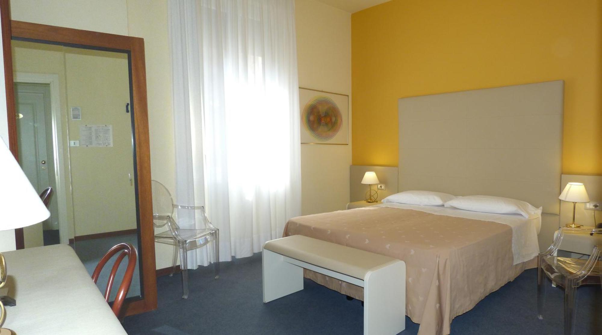 Standard Double Room,1580329027:JPEG