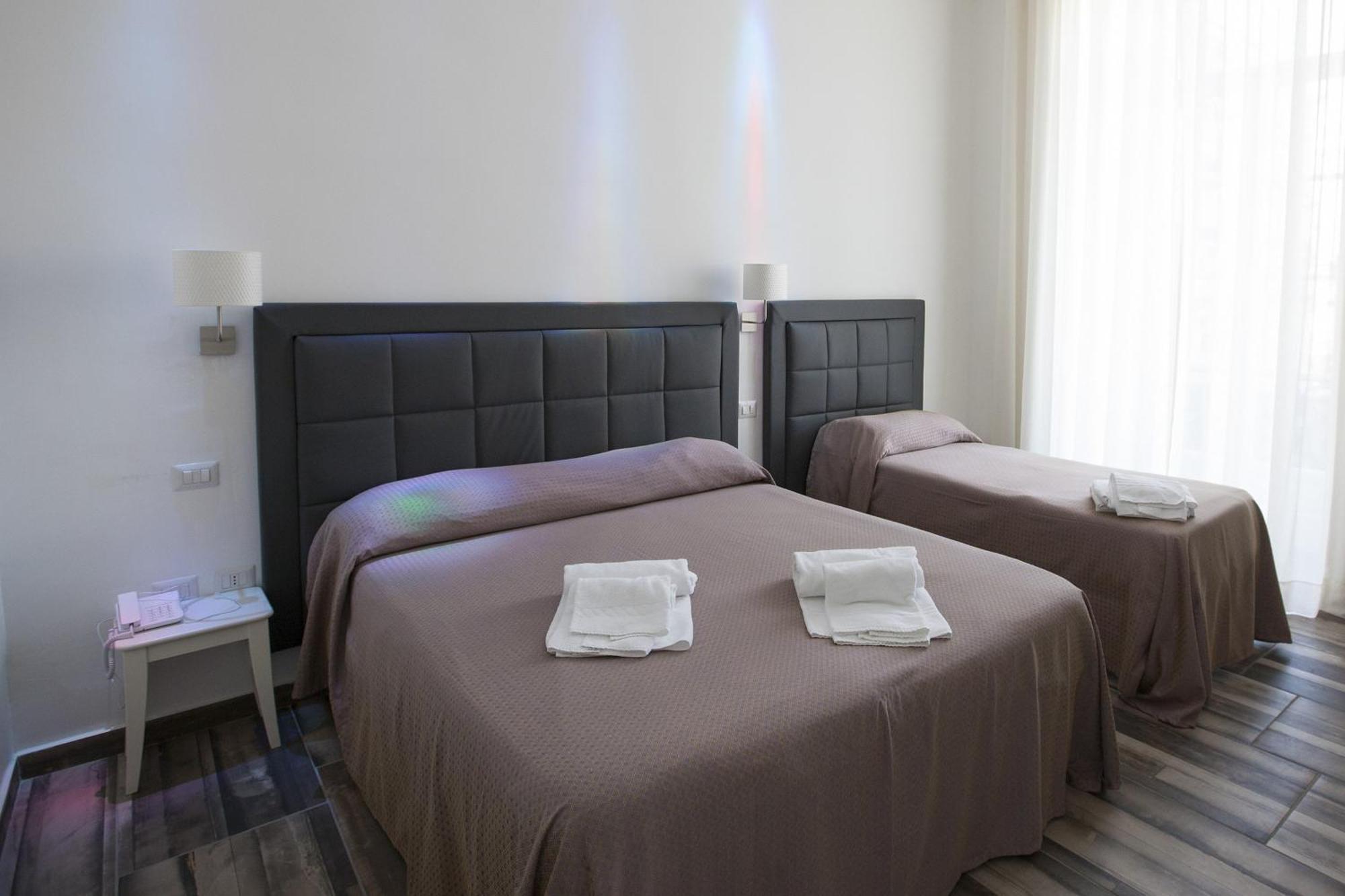 Standard Quadruple Room,1217871112:JPEG