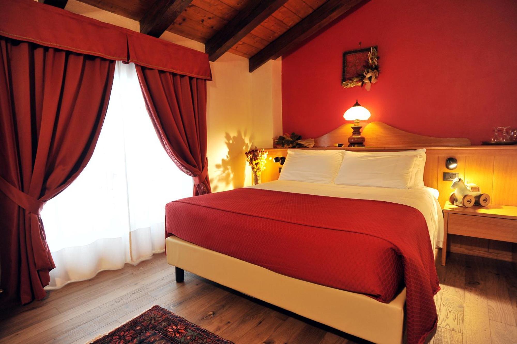 Double Room,1739391599:JPEG
