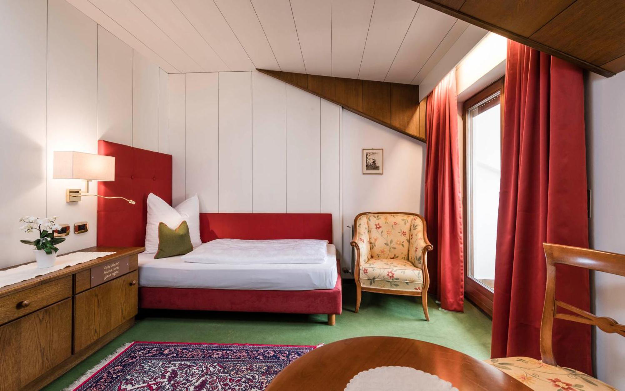 Comfort Single Room