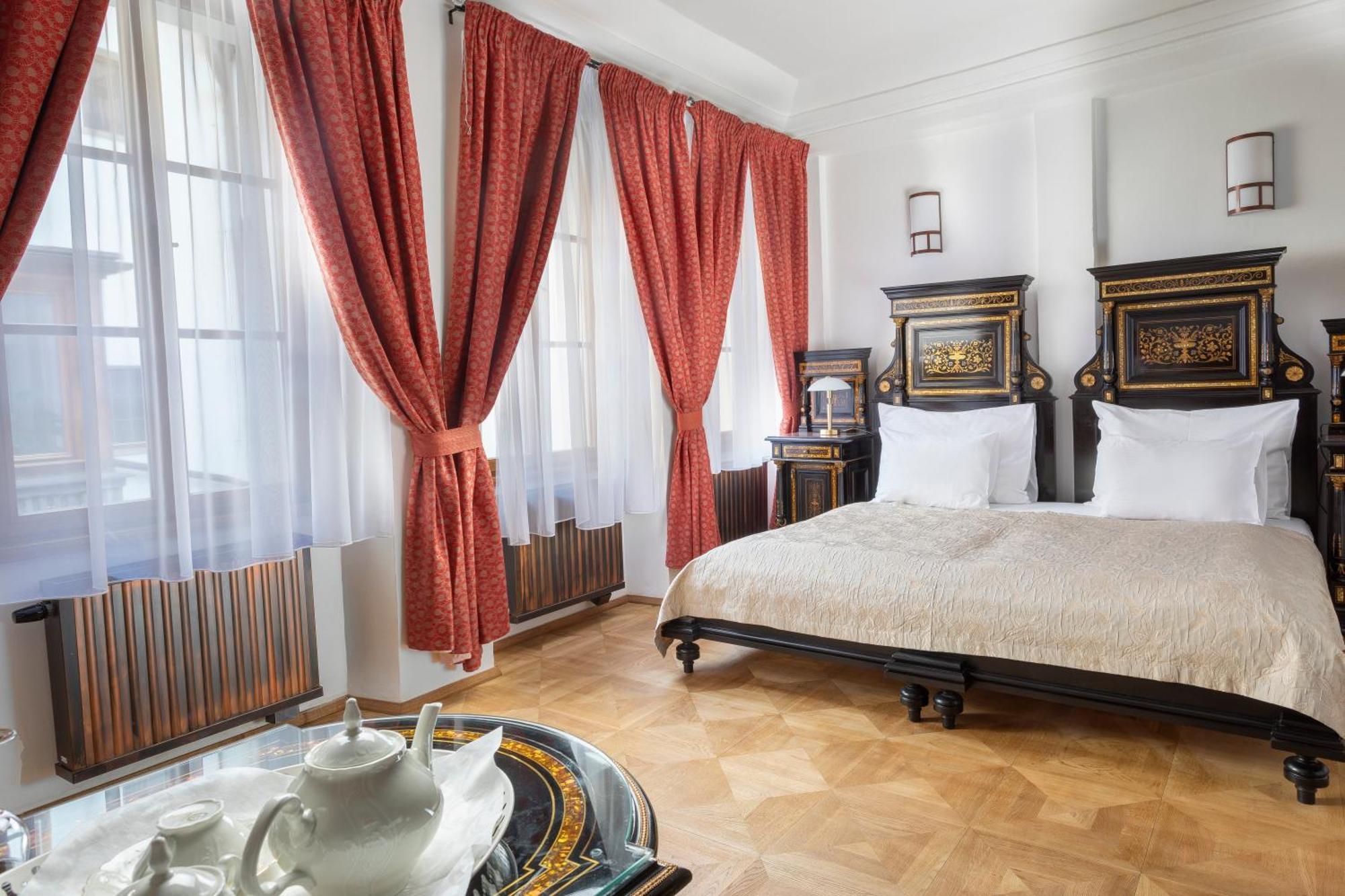 Superior King Suite,1218554008:JPEG
