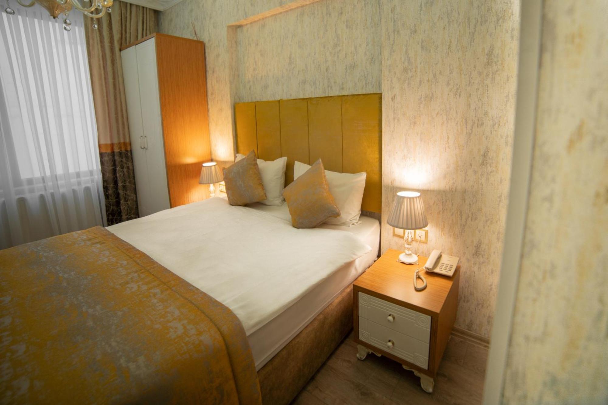 Superior Single Room,689281974:JPEG