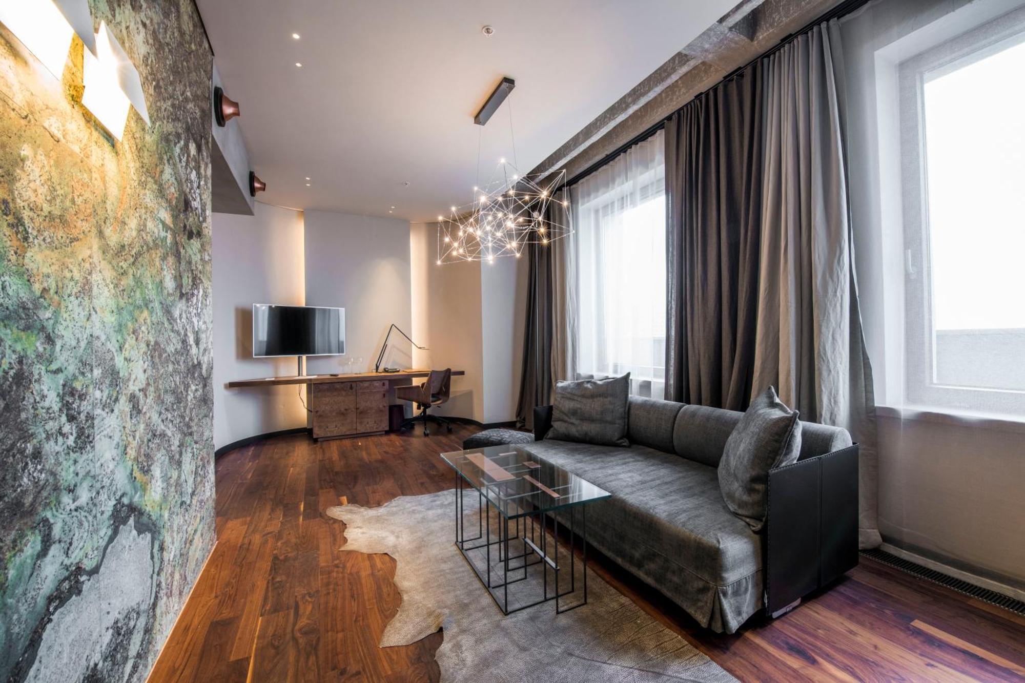 Suite Balcony High floor