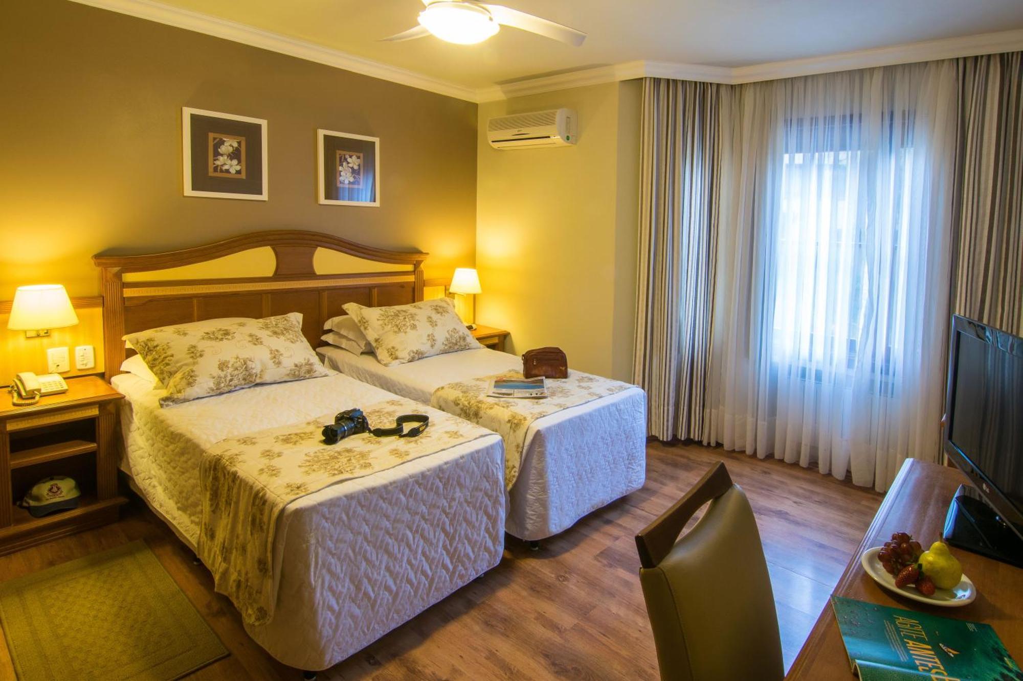 Deluxe Room,1452926293:JPEG