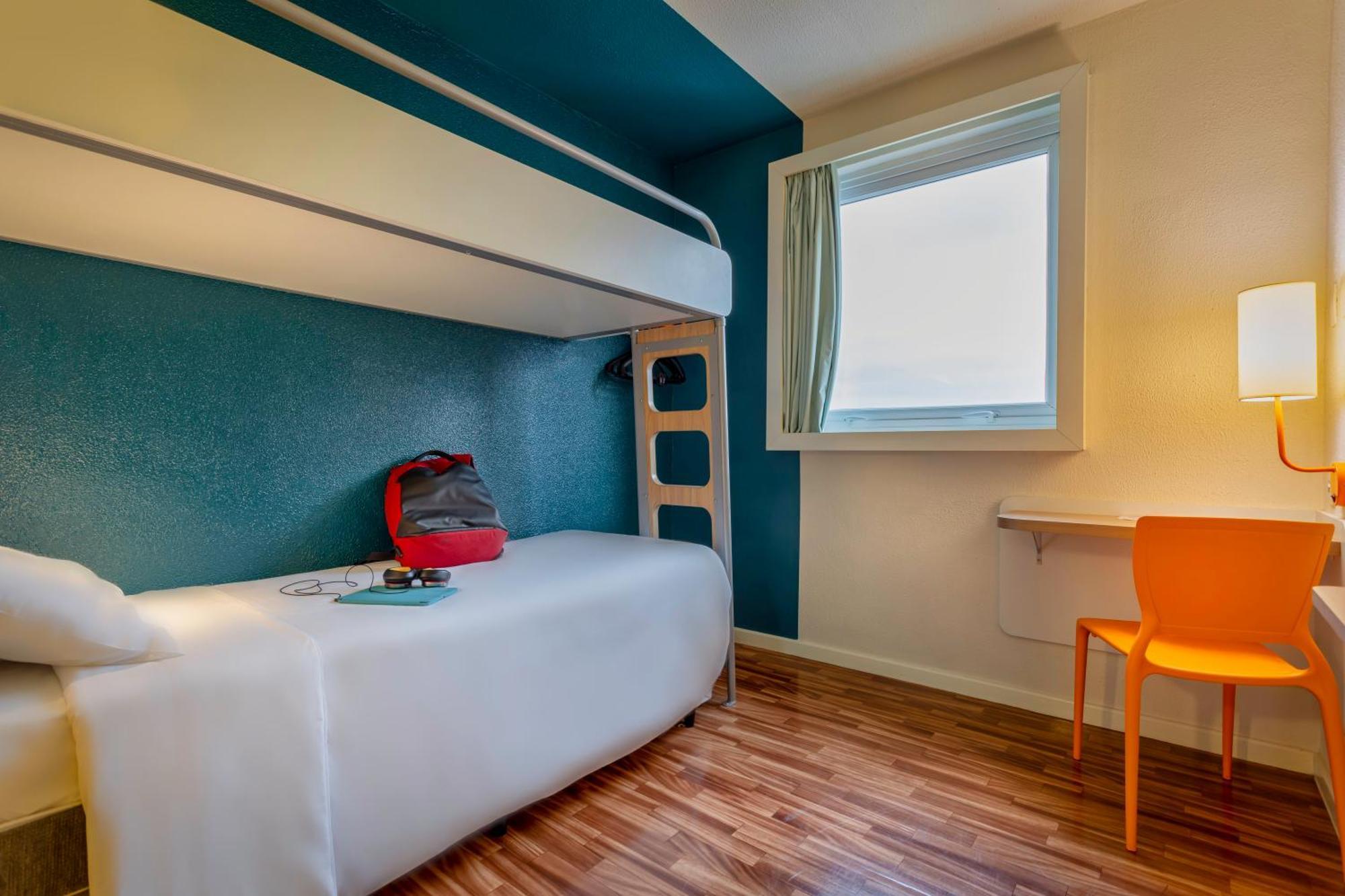 Standard Room One Bunk Bed One Auxiliary Bed