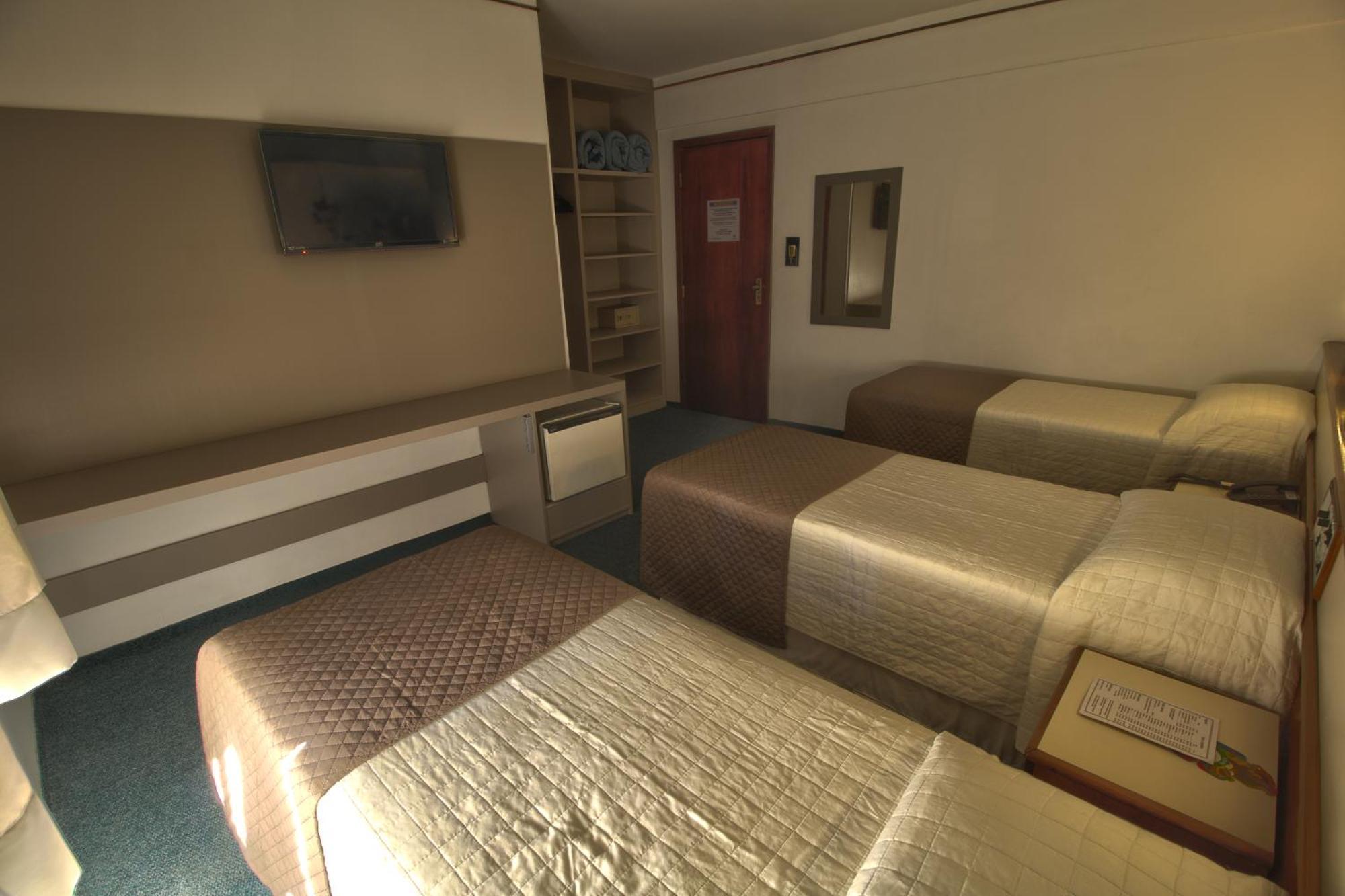 Triple Room 3 Single Beds,1221029089:JPEG