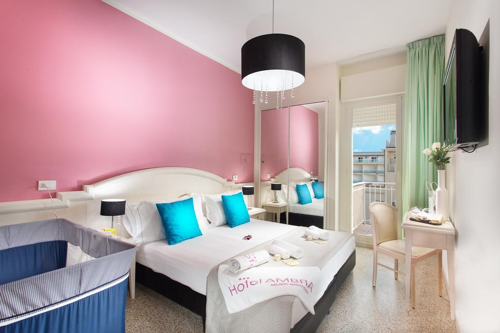 Quadruple Room,689001636:JPEG