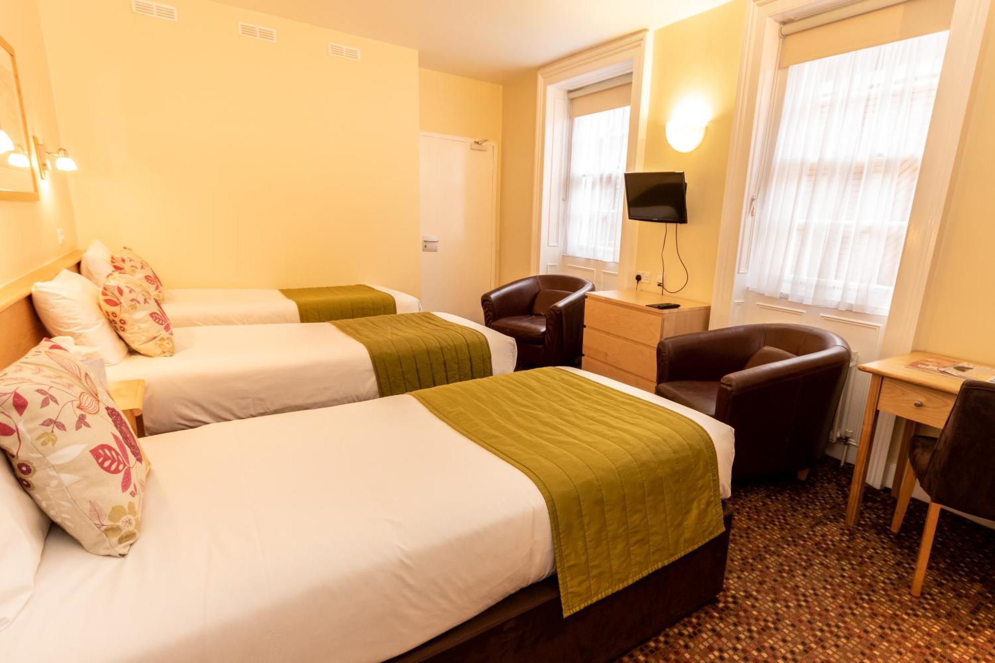 Triple Room,1224154144:JPEG