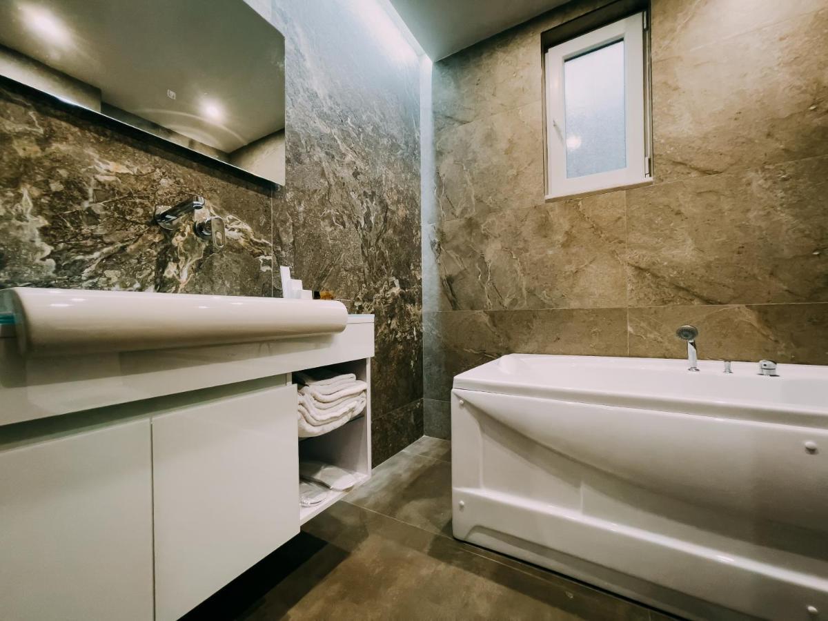 Habitación Doble Deluxe con bañera de hidromasaje