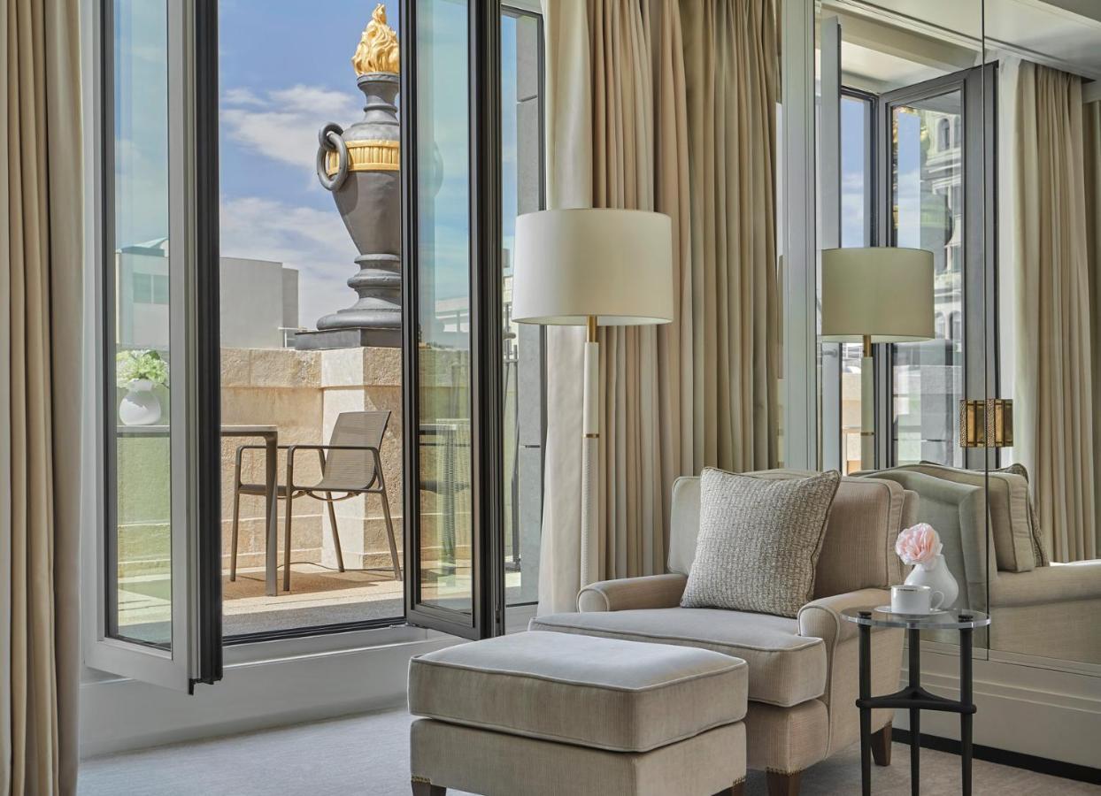 One-Bedroom Penthouse King Suite,1310120371:JPEG