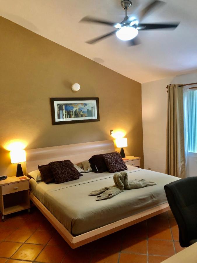 Deluxe Double Room Shower,1075063891:JPEG