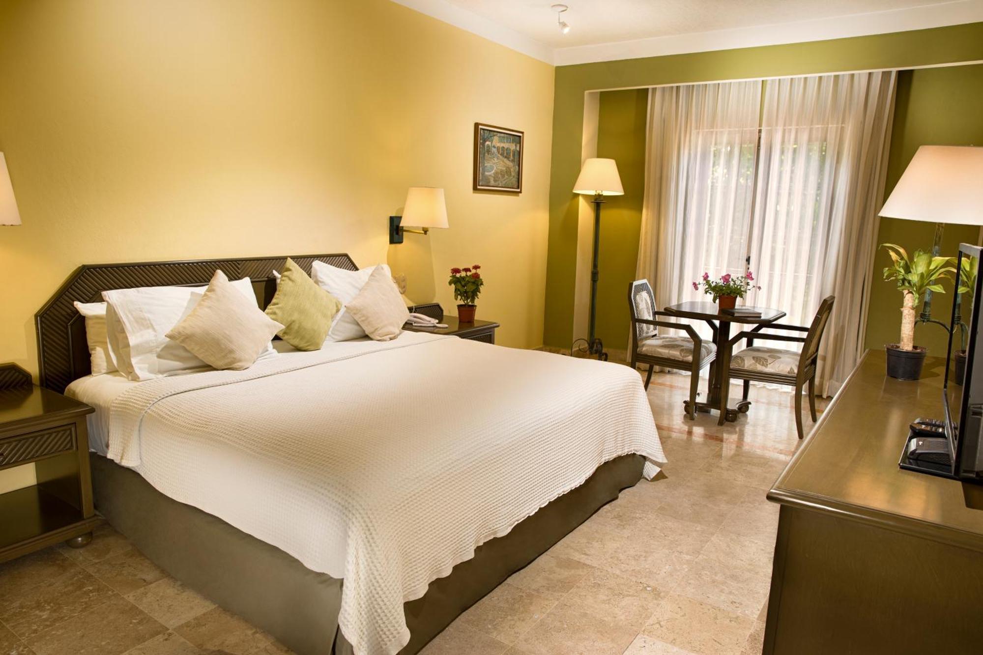 King Room,1273471039:JPEG