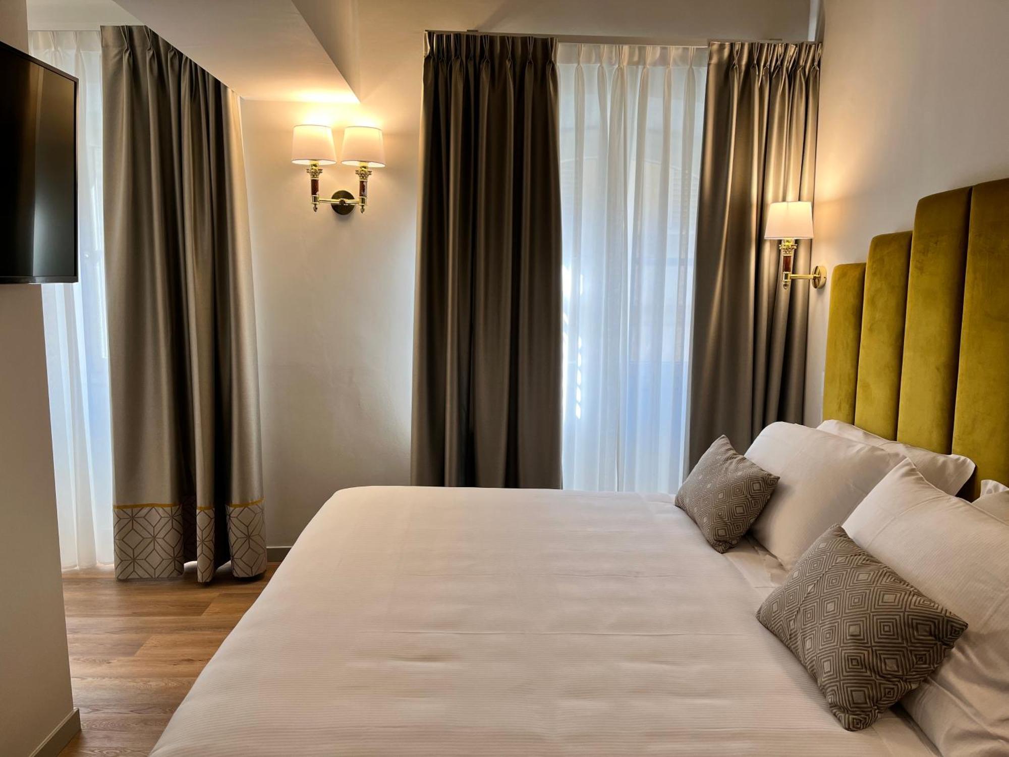 Superior Double or Twin Room City View