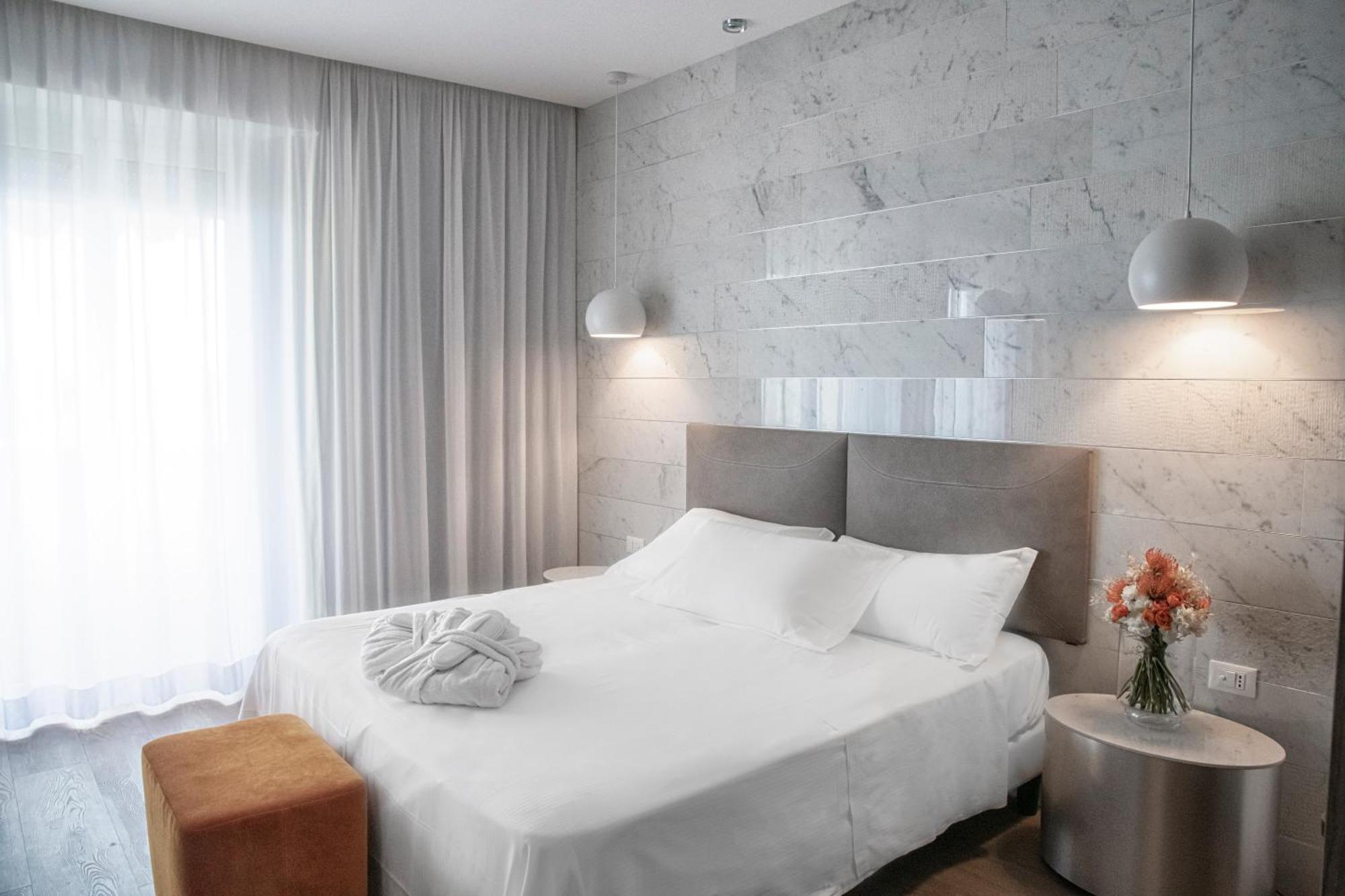 Deluxe Suite Sea View