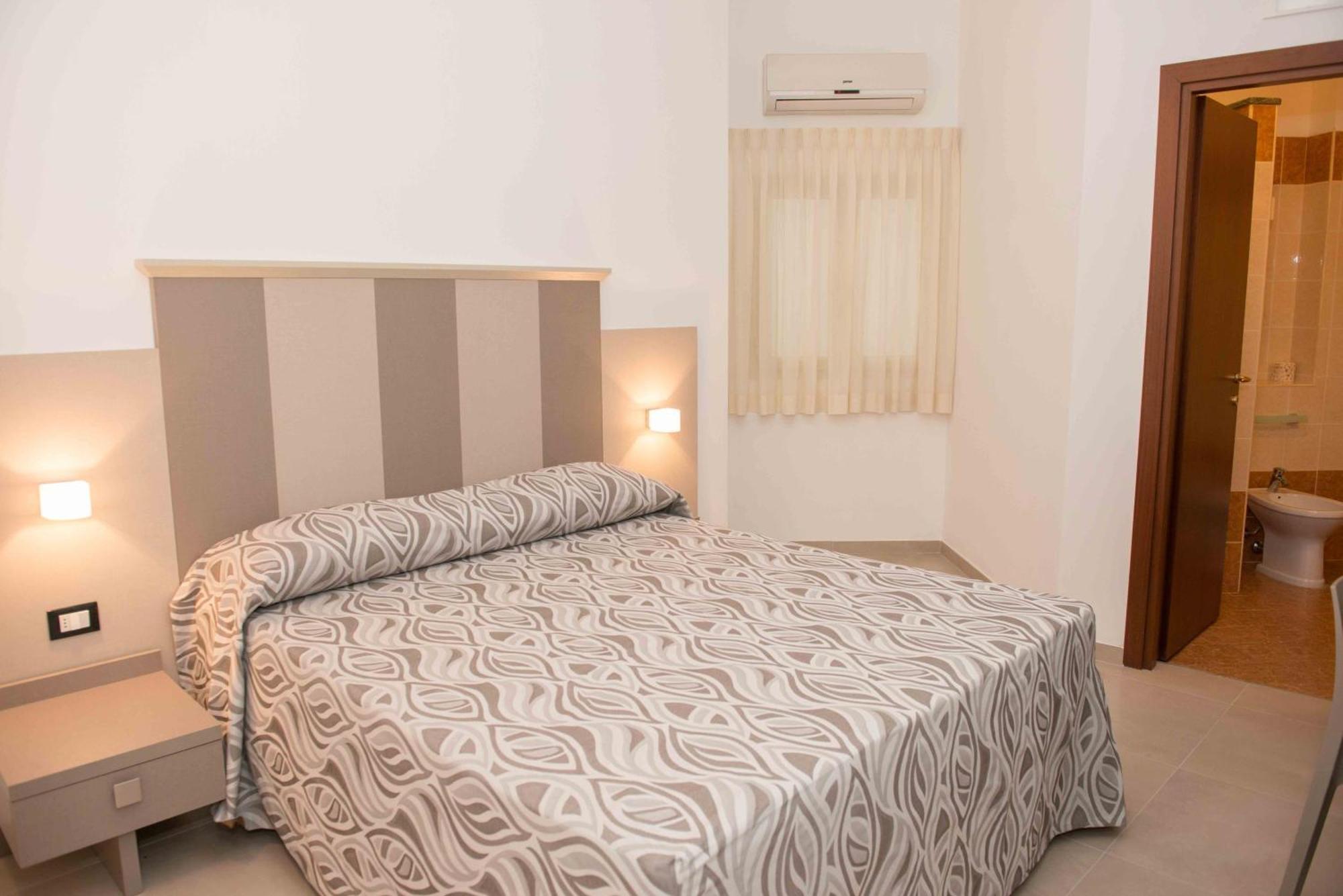 Budget Double Room,1588115163:JPEG