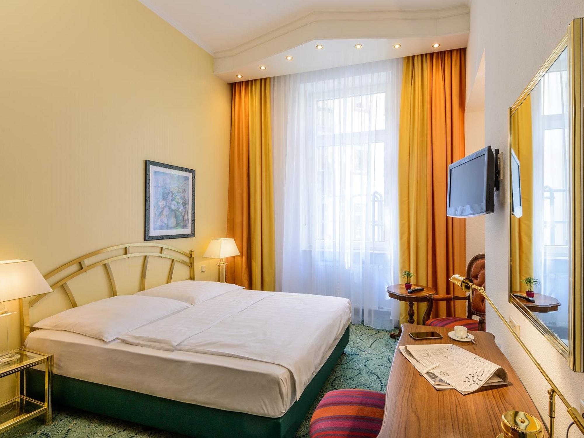 Standard Double Room,1228303730:JPEG