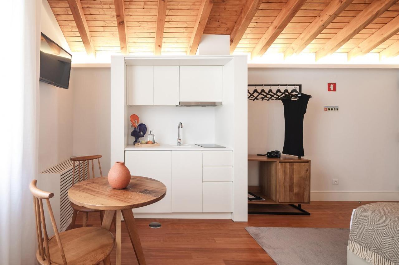 Superior Apartment,1231475549:JPEG