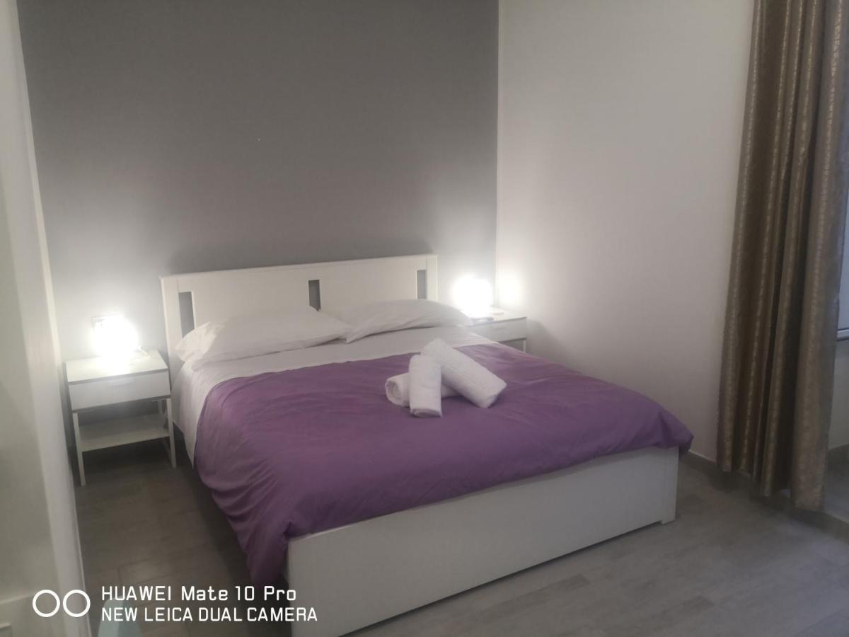 Large Double Room,1233177113:JPEG