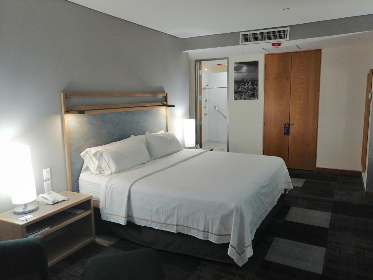 Standard King Room Disability Access,1432348417:JPEG