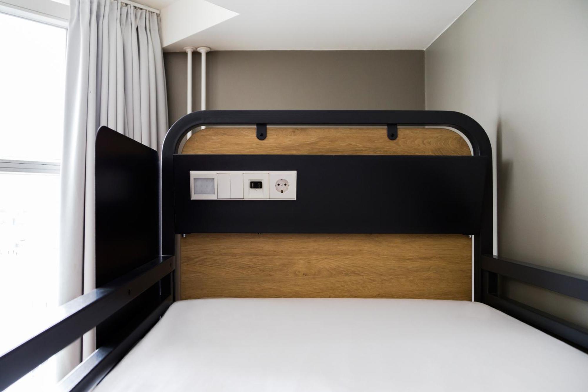 Private 4-Bed Room