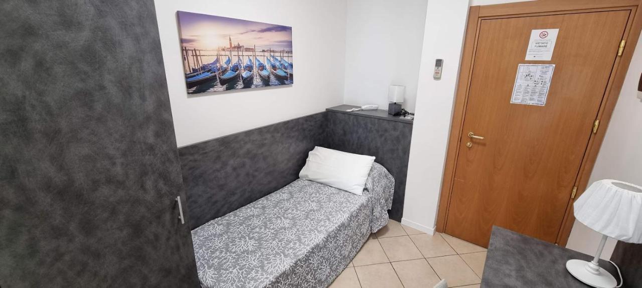 Single Room Balcony
