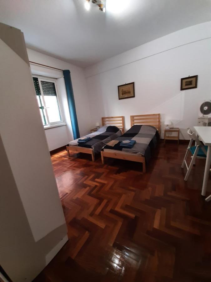 Twin Room,1238779840:JPEG