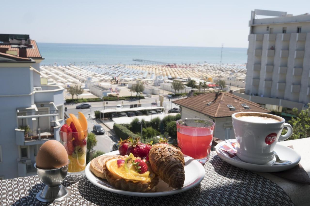 Deluxe Double or Twin Room Sea View