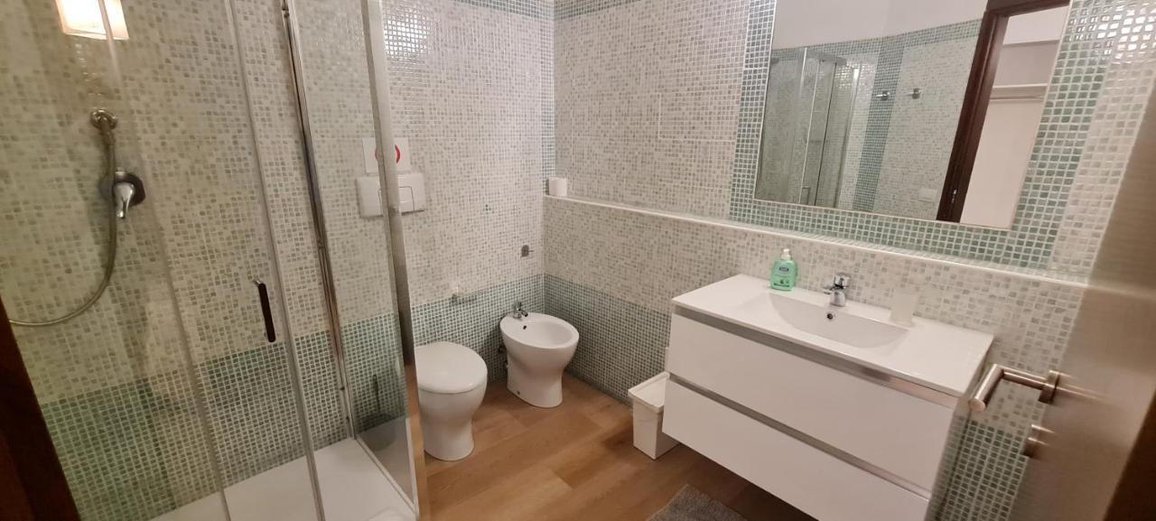 Comfort Triple Room Shower,1771600653:JPEG